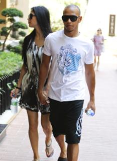 Nicole Scherzinger feet photo thumbnail