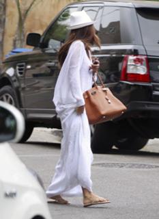 Eva Longoria feet photo thumbnail