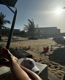 Priyanka Chopra Jonas feet photo thumbnail