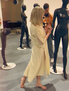 Aurora Aksnes feet photo thumbnail