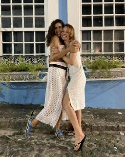 Mariana Ximenes feet photo thumbnail