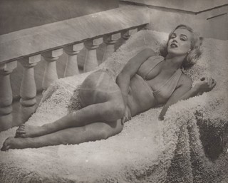Marilyn Monroe feet photo thumbnail