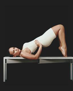Larissa Manoela feet photo thumbnail