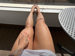 Kelly Key feet photo thumbnail