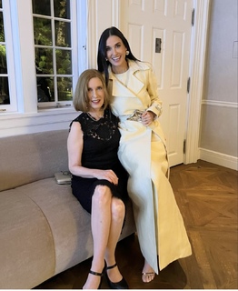 Demi Moore feet photo thumbnail