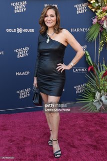 Constance Marie feet photo thumbnail
