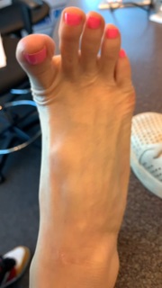 Kyle Unfug feet photo thumbnail