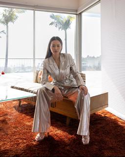 Jamie Chung feet photo thumbnail
