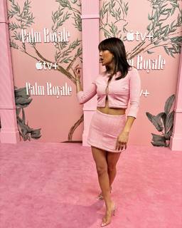 Erin Lim feet photo thumbnail