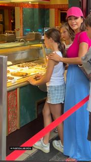 Verona Pooth feet photo thumbnail