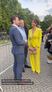 Verona Pooth feet photo thumbnail