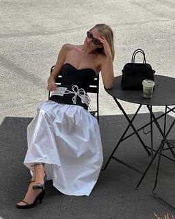 Elsa Hosk feet photo thumbnail
