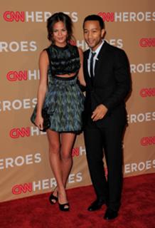 Chrissy Teigen feet photo thumbnail