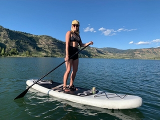 Emily Osment feet photo thumbnail