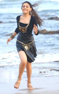 Hansika Motwani feet photo thumbnail