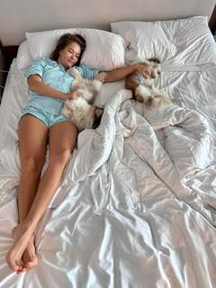 Karolina Kowalkiewicz feet photo thumbnail