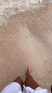 Edyta Górniak feet photo thumbnail