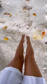 Edyta Górniak feet photo thumbnail
