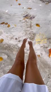 Edyta Górniak feet photo thumbnail