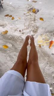 Edyta Górniak feet photo thumbnail