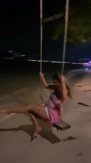 Edyta Górniak feet photo thumbnail