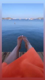 Edyta Górniak feet photo thumbnail