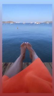 Edyta Górniak feet photo thumbnail