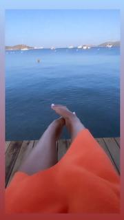 Edyta Górniak feet photo thumbnail