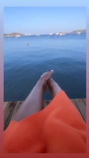 Edyta Górniak feet photo thumbnail