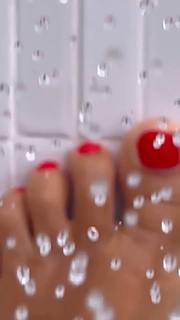 Edyta Górniak feet photo thumbnail