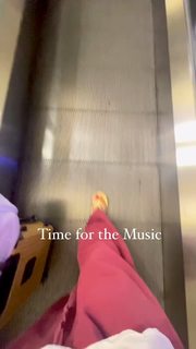 Edyta Górniak feet photo thumbnail