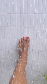 Edyta Górniak feet photo thumbnail