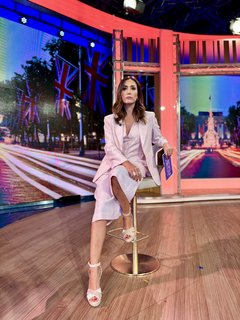 Caterina Balivo feet photo thumbnail