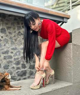 Maribel Guardia feet photo thumbnail