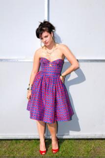 Lily Allen feet photo thumbnail