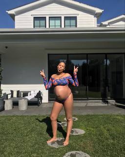 Tia Mowry feet photo thumbnail