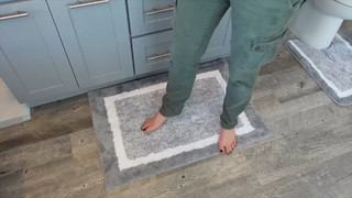 Rachel Ballinger feet photo thumbnail