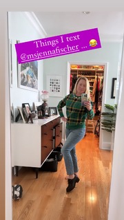 Angela Kinsey feet photo thumbnail