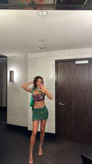Chantel Jeffries feet photo thumbnail