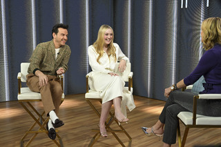 Dakota Fanning feet photo thumbnail