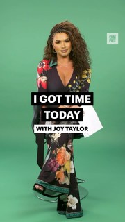 Joy Taylor feet photo thumbnail