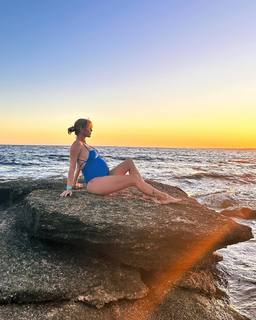 Nicole Neumann feet photo thumbnail