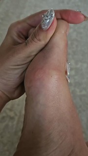 Anitta feet photo thumbnail