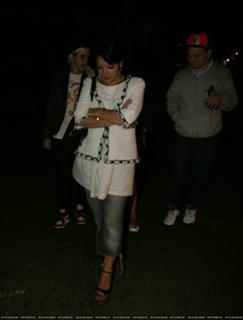 Lily Allen feet photo thumbnail