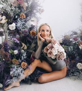 Nastia Liukin feet photo thumbnail