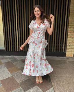 Lisa Snowdon feet photo thumbnail
