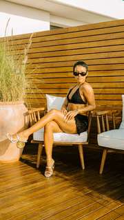 Karrueche Tran feet photo thumbnail