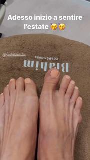Tania Cagnotto feet photo thumbnail