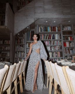 Gaby Espino feet photo thumbnail
