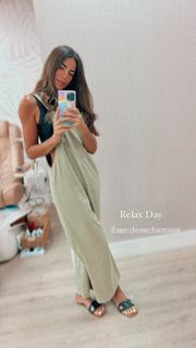 Gaby Espino feet photo thumbnail